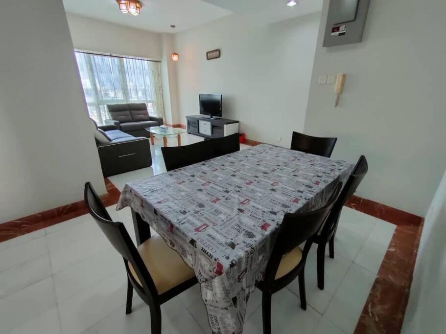 Kuching City 3Bedrooms Apartment Zewnętrze zdjęcie